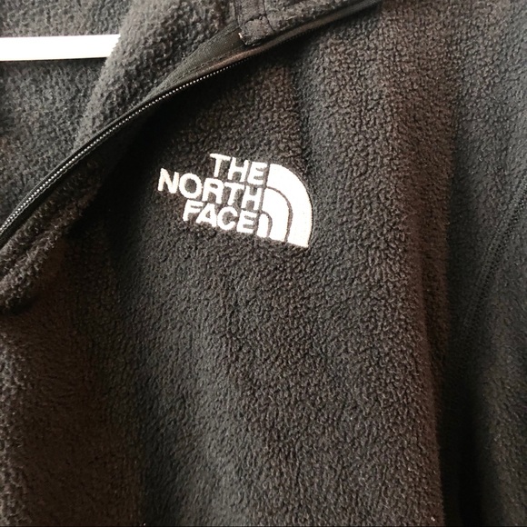 The North Face Black 1/4 Zip Pullover - Picture 5 of 6